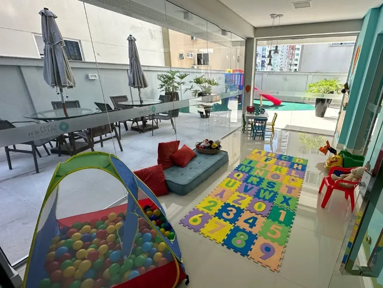 Apartamento vista mar! Com 3 suítes e 2 vagas no Centro de Balneário Camboriú — foto 21