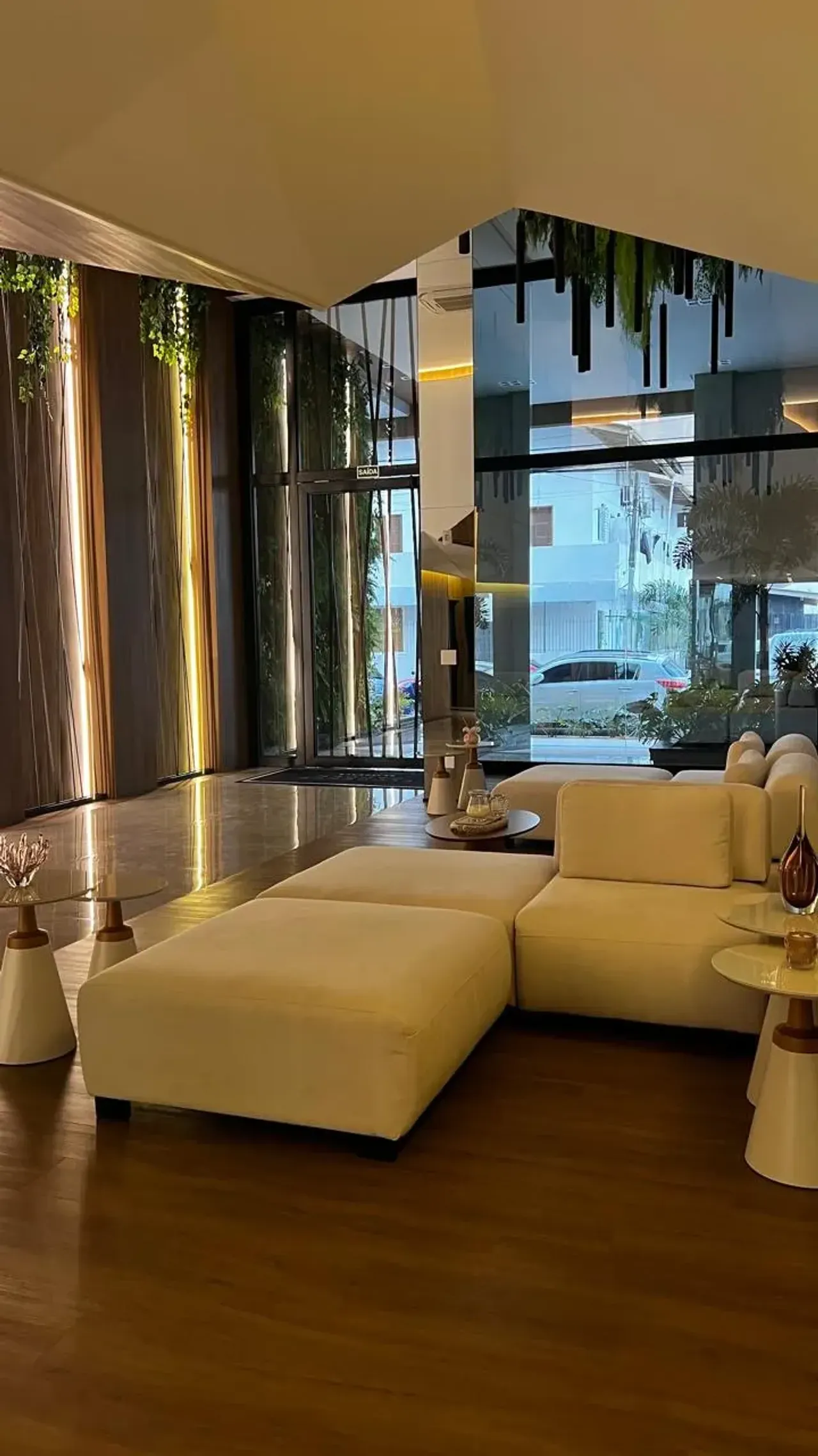 Apartamento no Florence Garden Residence com 3 suítes em Balneário Camboriú — foto 12