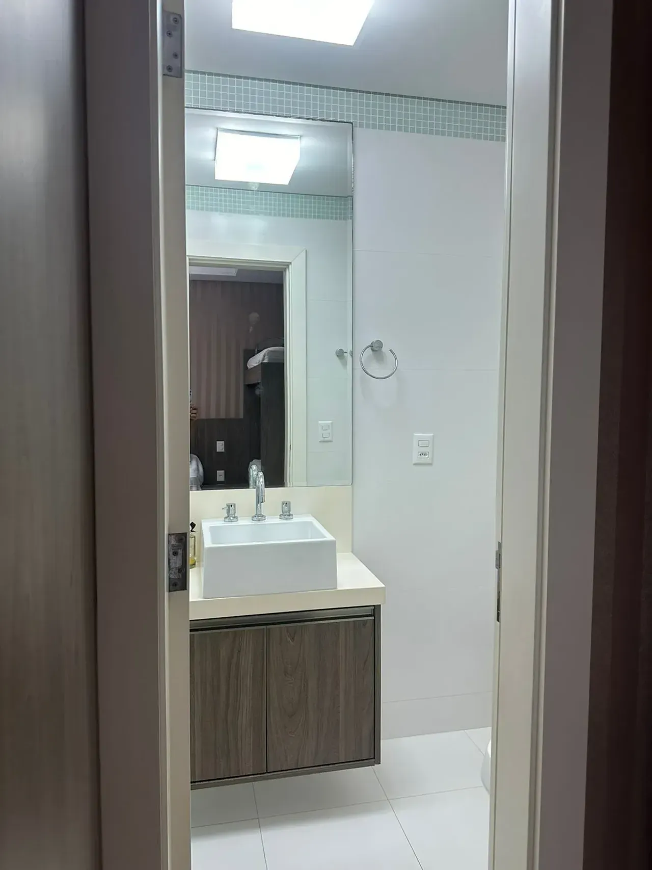 Apartamento mobiliado com 3 suítes e 2 vagas de garagem no Centro de Balneário Camboriú — foto 7