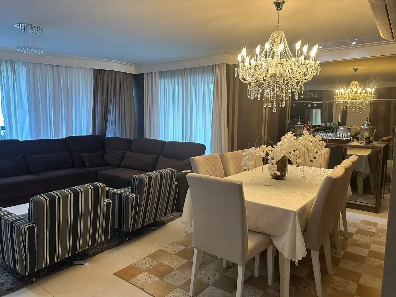 Apartamento mobiliado com 3 suítes e 2 vagas de garagem no Centro de Balneário Camboriú — foto 14