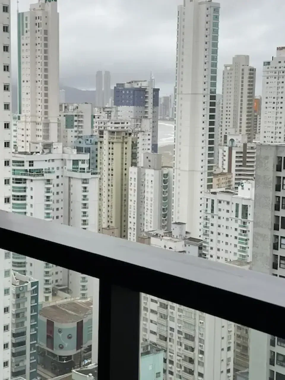 Apartamento com 4 dormitórios sendo 2 suítes, 3 vagas de garagem, no Centro de  Balneário Camboriú — foto 15