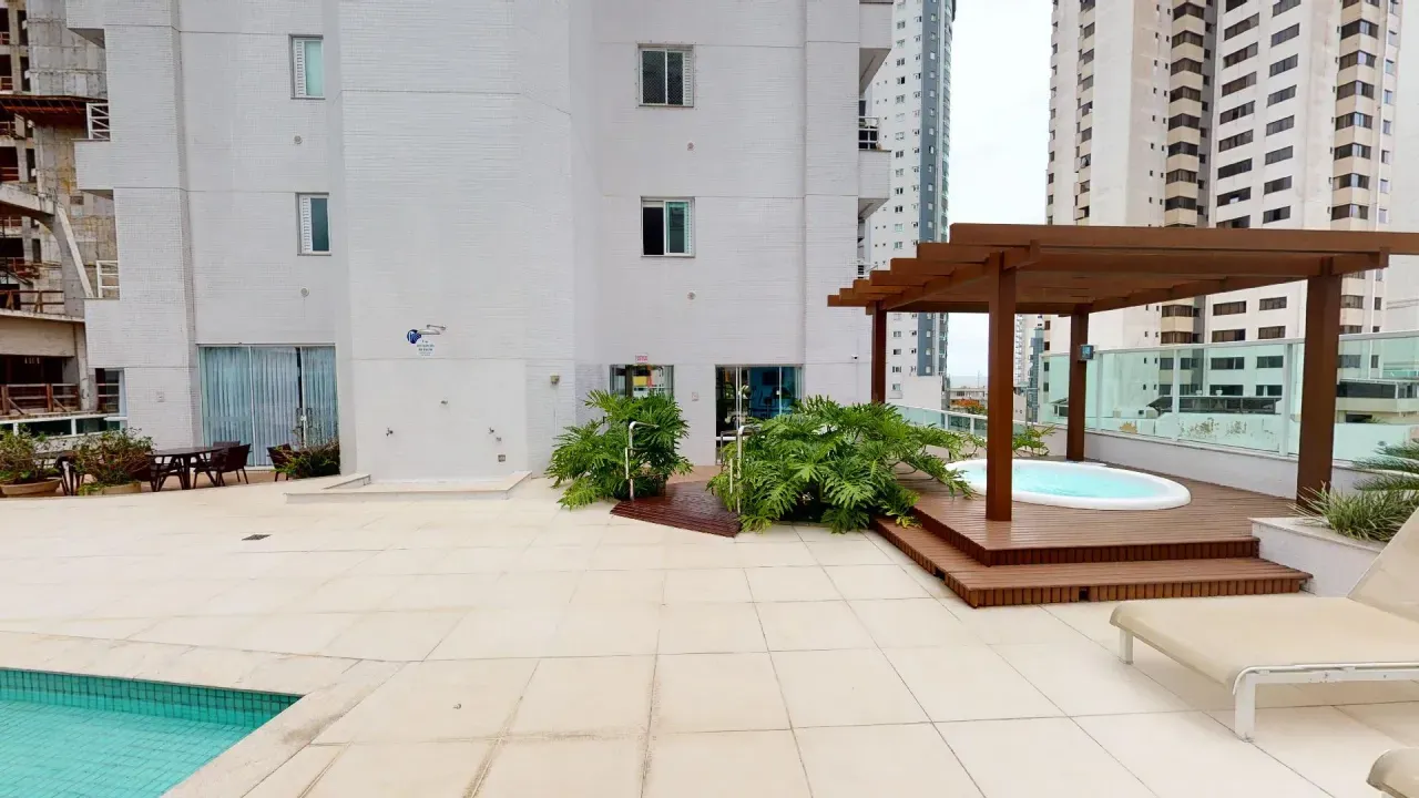 Apartamento com 3 suítes e 3 vagas de garagem no Centro de Balneário Camboriú — foto 5