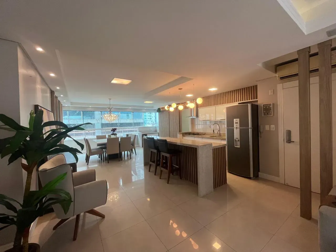 Apartamento no Ed Esquina Di Fiore com 3 dormitórios em Balneário Camboriú — foto 8