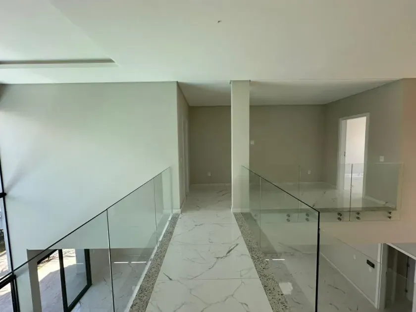 Casa em condomínio com 5 suítes 4 vagas sendo 2 cobertas em Balneário Camboriú — foto 25