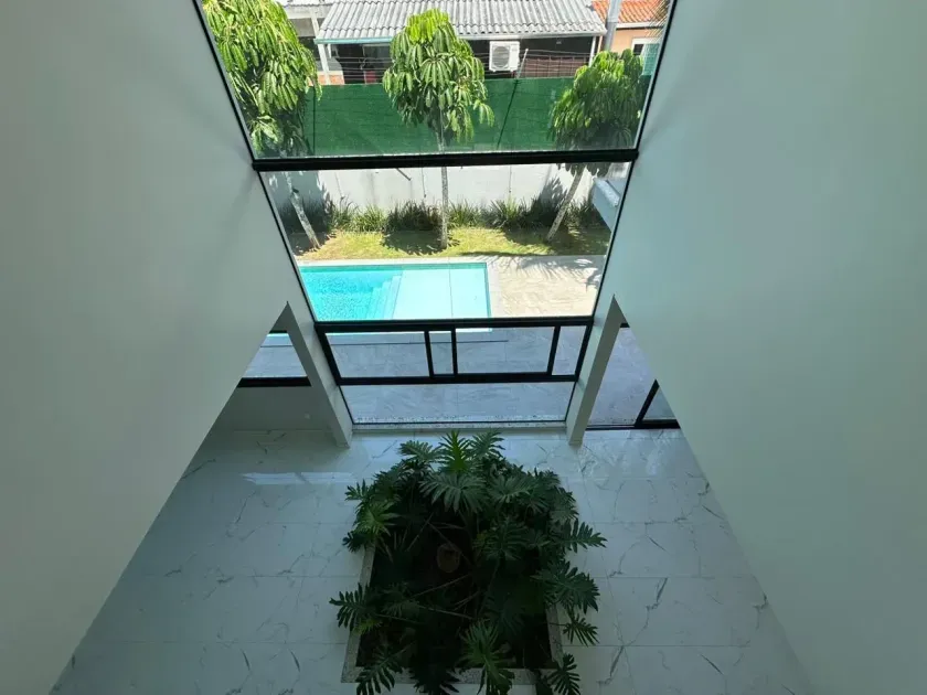 Casa em condomínio com 5 suítes 4 vagas sendo 2 cobertas em Balneário Camboriú — foto 28
