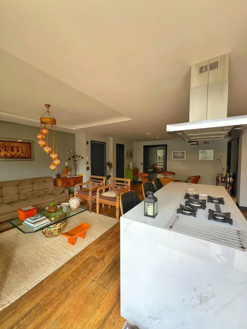 Apartamento Garden com 3 suítes em Balneário Camboriú — foto 2