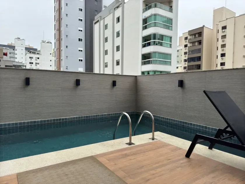 Apartamento no Edifício Uluwatu com 3 suítes em Balneário Camboriú — foto 18