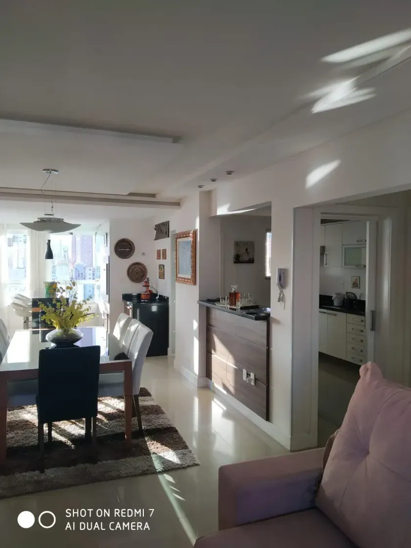 Apartamento com 1 suíte master e 1 demi com 2 vagas de garagem no Centro de Balneário Camboriú — foto 8