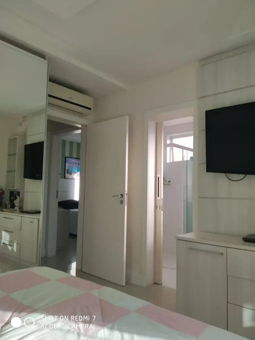 Apartamento com 1 suíte master e 1 demi com 2 vagas de garagem no Centro de Balneário Camboriú — foto 9