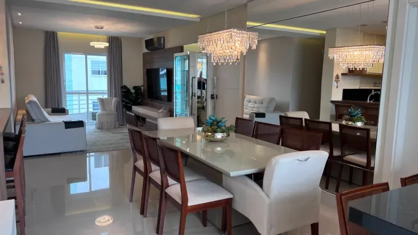 Apartamento no Residencial Melbourne com 3 suítes em Balneário Camboriú