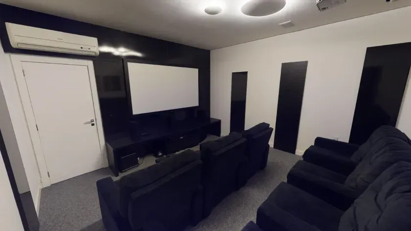 Apartamento com 3 suítes, 3 vagas de garagem, mobiliado e decorado em Balneário Camboriú