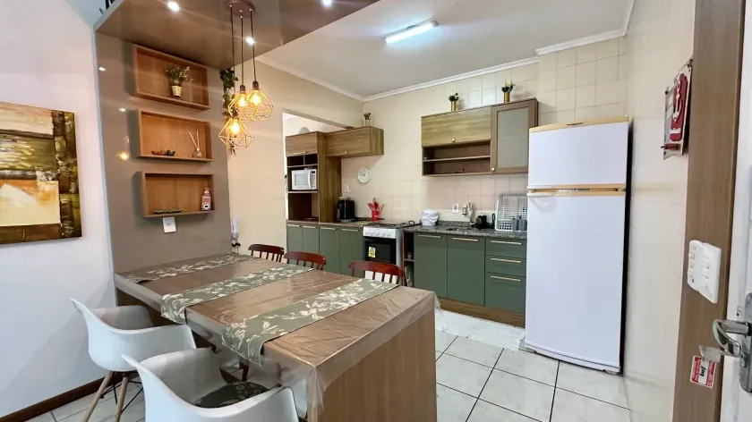 Apartamento Quadra Mar com 2 dormitórios e 1 vaga de garagem no Centro de Balneário Camboriú — foto 11