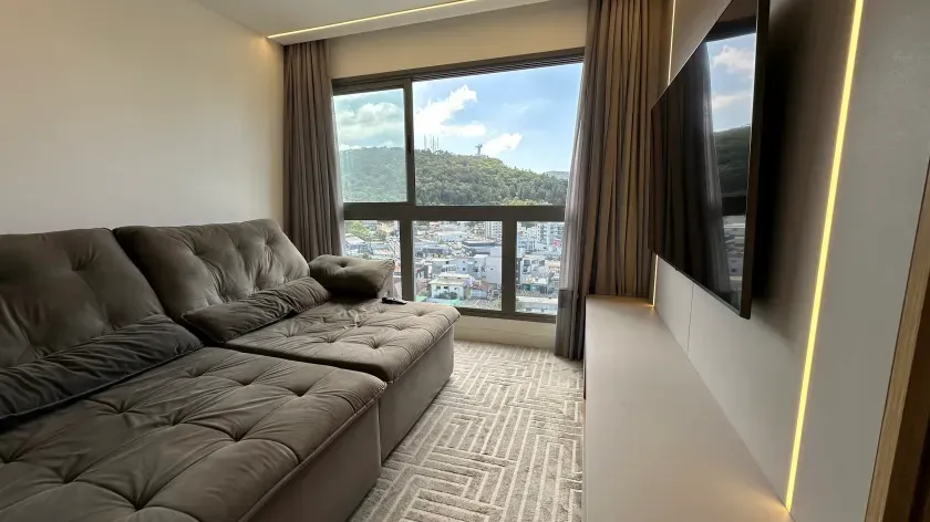 Apartamento alto padrão com 3 suítes e 3 vagas de garagem no Centro de Balneário Camboriú — foto 14