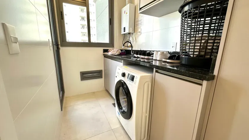 Apartamento alto padrão com 3 suítes e 3 vagas de garagem no Centro de Balneário Camboriú — foto 18
