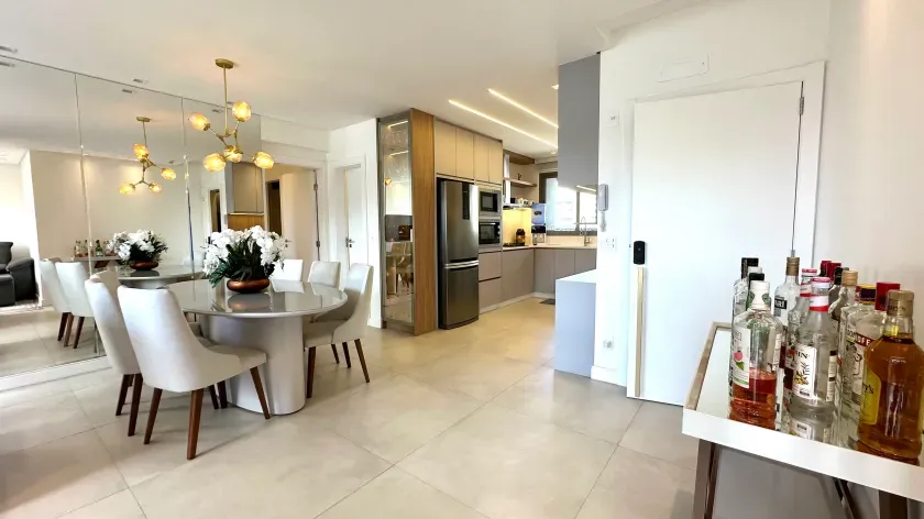 Apartamento alto padrão com 3 suítes e 3 vagas de garagem no Centro de Balneário Camboriú — foto 19