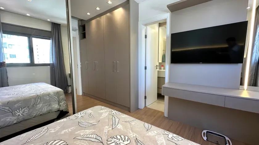 Apartamento alto padrão com 3 suítes e 3 vagas de garagem no Centro de Balneário Camboriú — foto 31