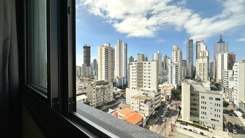 Apartamento alto padrão com 3 suítes e 3 vagas de garagem no Centro de Balneário Camboriú — foto 40