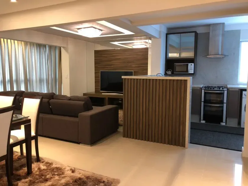 Apartamento no Edifício Albany com 3 dormitórios em Balneário Camboriú