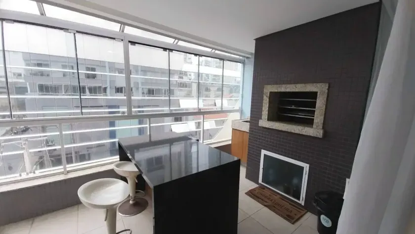 Apartamento Diferenciado com 3 dormitórios sendo uma suíte, 2 vagas no Centro de Balneário Camboriú — foto 5
