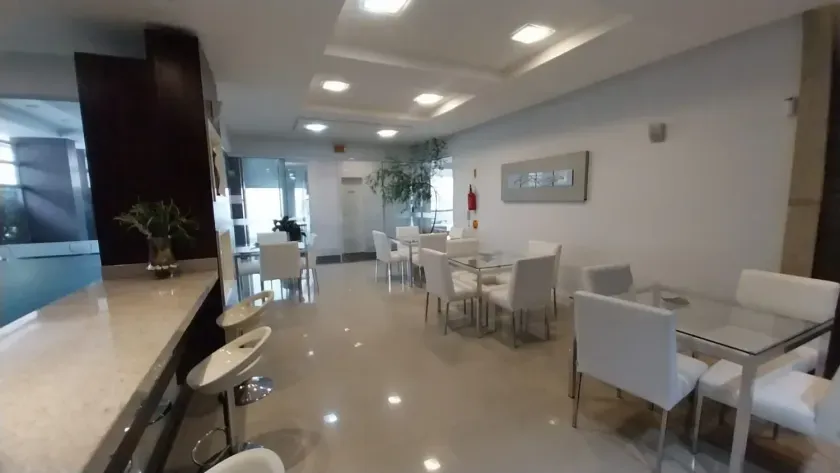 Apartamento Diferenciado com 3 dormitórios sendo uma suíte, 2 vagas no Centro de Balneário Camboriú — foto 16