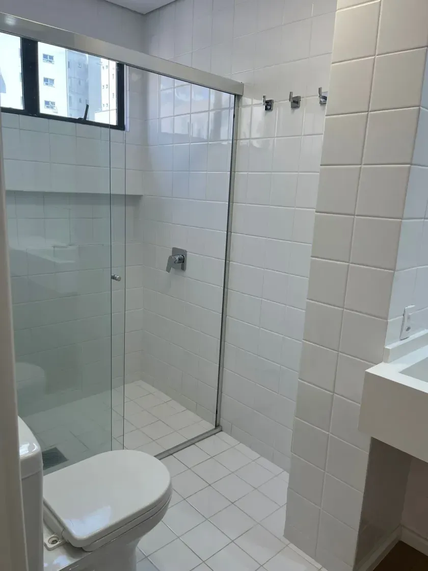 Apartamento Quadra do Mar com 4 Suítes e 2 Vagas de garagem no Centro de Balneário Camboriú — foto 29