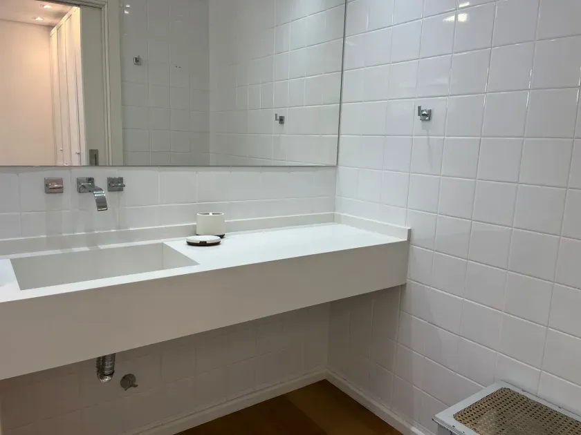 Apartamento Quadra do Mar com 4 Suítes e 2 Vagas de garagem no Centro de Balneário Camboriú — foto 32
