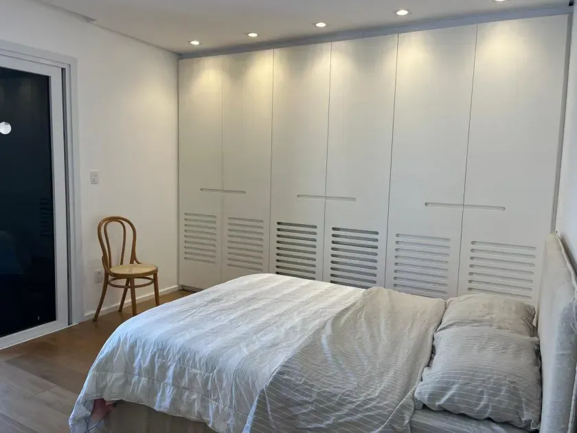 Apartamento Quadra do Mar com 4 Suítes e 2 Vagas de garagem no Centro de Balneário Camboriú — foto 40