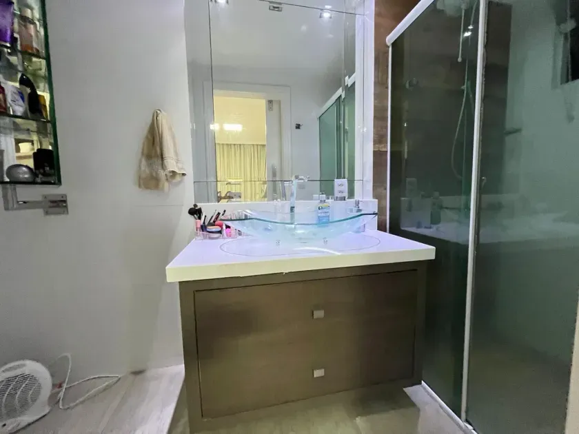 Apartamento Quadra mar com 3 dormitórios sendo 1 suíte, 1 vaga de garagem no Centro de Balneário Camboriú — foto 10
