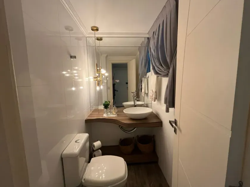 Apartamento Quadra mar com 3 dormitórios sendo 1 suíte, 1 vaga de garagem no Centro de Balneário Camboriú — foto 18