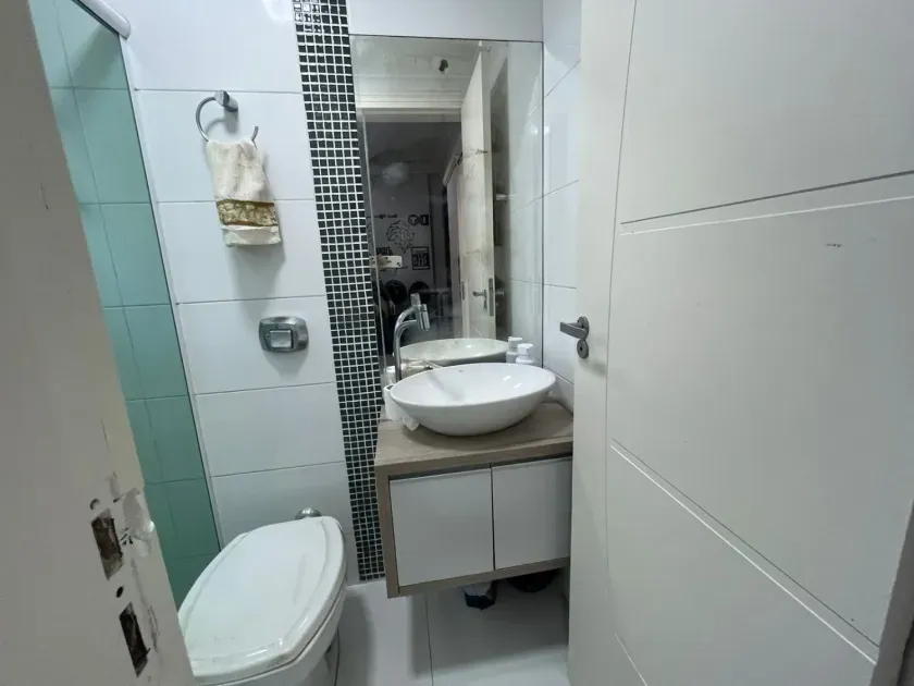 Apartamento Quadra mar com 3 dormitórios sendo 1 suíte, 1 vaga de garagem no Centro de Balneário Camboriú — foto 23