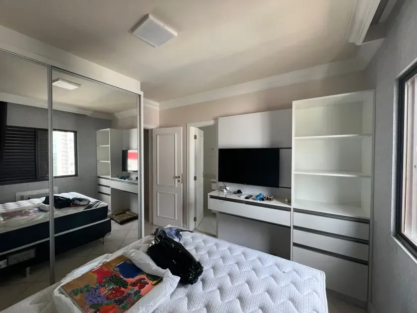 Apartamento Lindo vista do mar com 4 dormitórios sendo 2 suítes, 2 vagas de garagem no Centro de Balneário Camboriú — foto 5