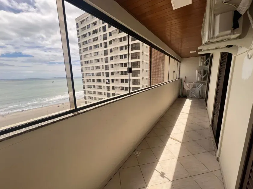 Apartamento Lindo vista do mar com 4 dormitórios sendo 2 suítes, 2 vagas de garagem no Centro de Balneário Camboriú — foto 7