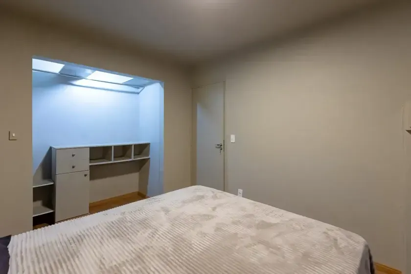 Apartamento com 1 dormitório, 1 vaga de garagem no Centro de Balneário Camboriú — foto 2