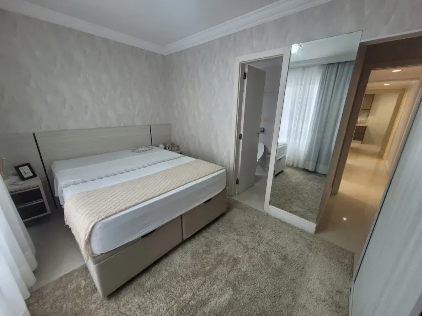 Apartamento com 3 dormitórios sendo 1 suíte e 1 vaga de garagem, no Centro de Balneário Camboriú — foto 7