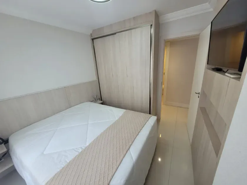 Apartamento com 3 dormitórios sendo 1 suíte e 1 vaga de garagem, no Centro de Balneário Camboriú — foto 10