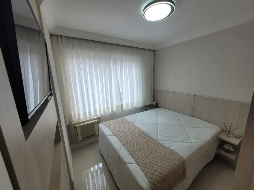 Apartamento com 3 dormitórios sendo 1 suíte e 1 vaga de garagem, no Centro de Balneário Camboriú — foto 9