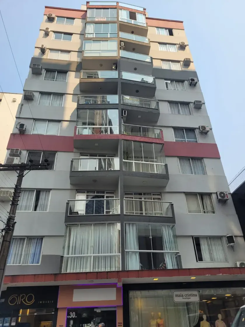 Apartamento com 3 dormitórios sendo 1 suíte e 1 vaga de garagem, no Centro de Balneário Camboriú — foto 15