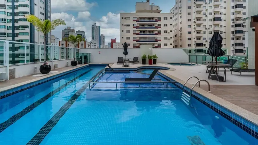 Apartamento com 4 dormitórios sendo 2 suítes e 2 vagas de garagem no centro de Balneário Camboriú — foto 27