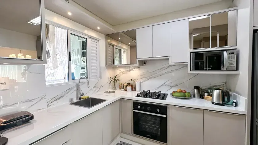 Apartamento com 4 dormitórios sendo 2 suítes e 2 vagas de garagem no centro de Balneário Camboriú — foto 8