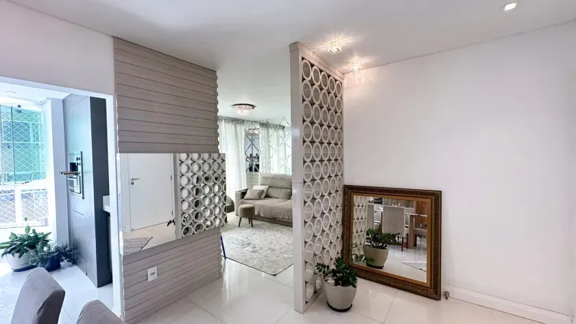 Apartamento com 4 dormitórios sendo 2 suítes e 2 vagas de garagem no centro de Balneário Camboriú — foto 6