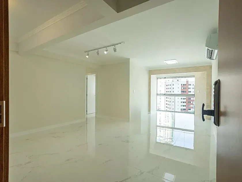Apartamento quadra mar com 3 dormitórios sendo 2 demi suítes, sacada com churrasqueira em Balneário Camboriú — foto 21