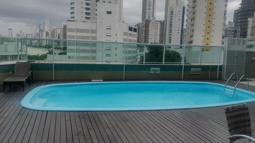 Apartamento com 3 suítes finamente mobiliado, vista para o mar na Barra Norte — foto 46