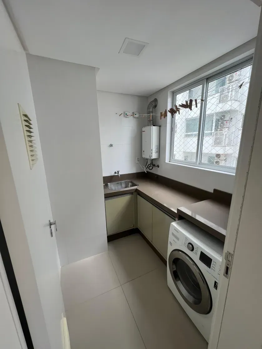 Apartamento no Palm Beach com 3 suítes em Balneário Camboriú — foto 19