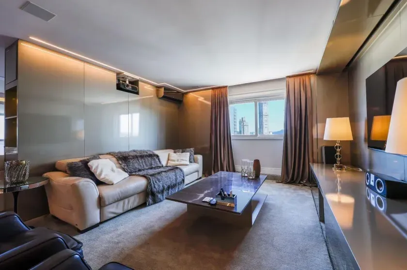 Apartamento no Edifício Victória unificado com 6 suítes, 6 vagas de garagem em Balneário Camboriú — foto 14