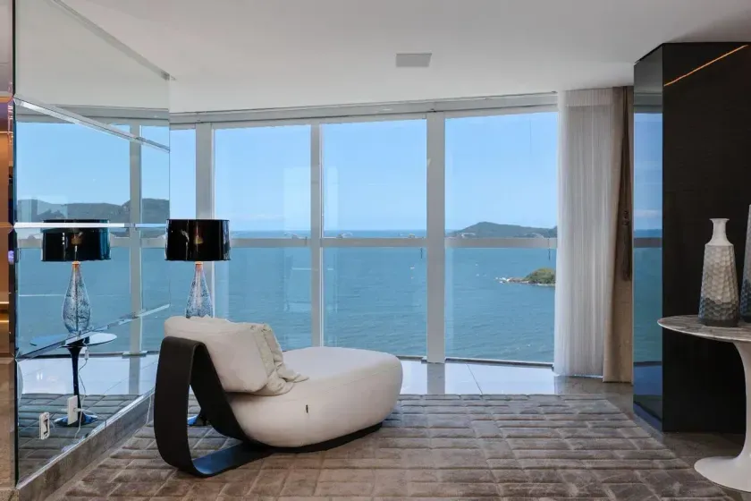 Apartamento no Edifício Victória unificado com 6 suítes, 6 vagas de garagem em Balneário Camboriú — foto 17