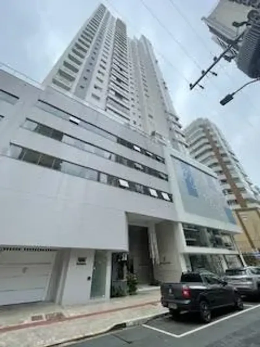 Apartamento mobiliado com 3 suítes, 3 vagas de garagem no Centro de Balneário Camboriú — foto 4