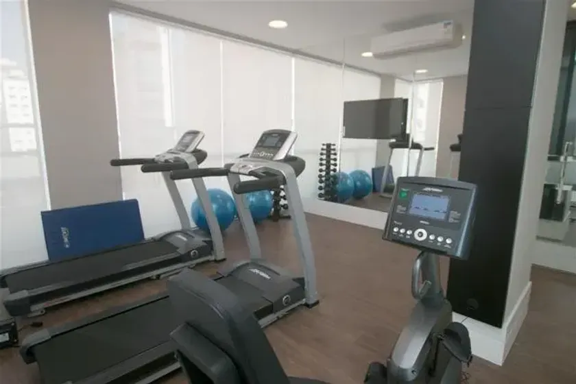 Apartamento mobiliado com 3 suítes, 3 vagas de garagem no Centro de Balneário Camboriú — foto 11