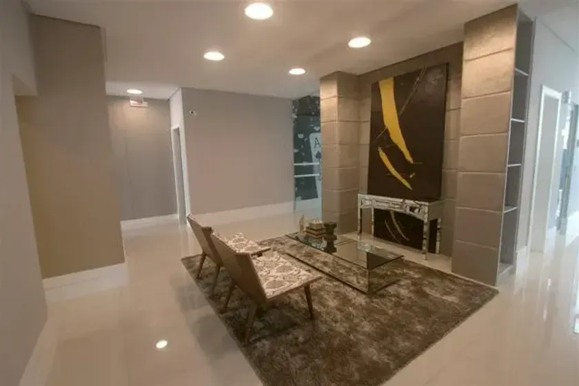 Apartamento mobiliado com 3 suítes, 3 vagas de garagem no Centro de Balneário Camboriú — foto 22