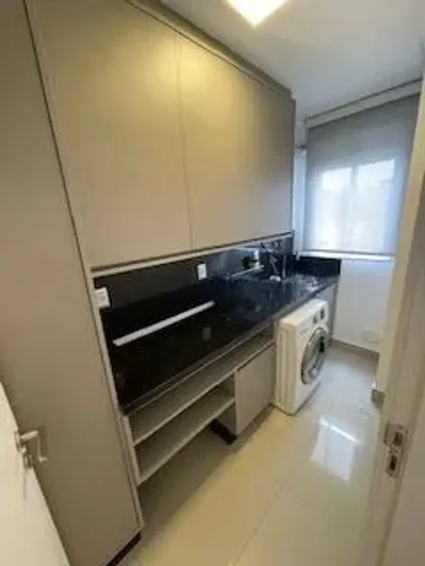 Apartamento mobiliado com 3 suítes, 3 vagas de garagem no Centro de Balneário Camboriú — foto 37