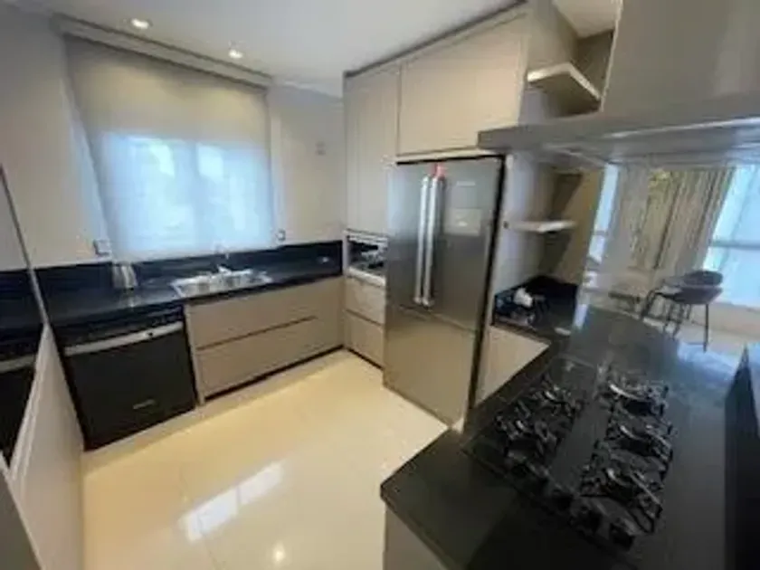 Apartamento mobiliado com 3 suítes, 3 vagas de garagem no Centro de Balneário Camboriú — foto 39